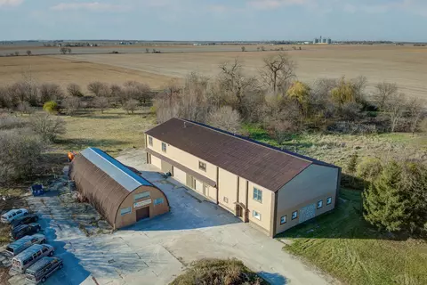 11480 N 1000e Rd, Manteno, IL 60950