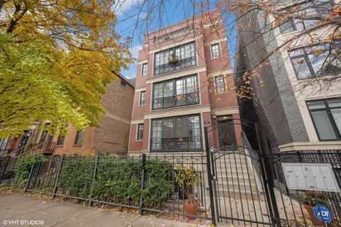 920 W Barry Ave #2, Chicago, IL 60657