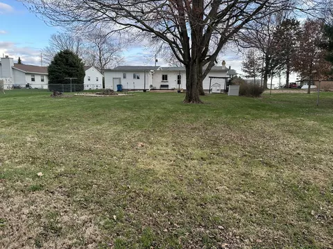 Exterior - 418 High St, Buda, IL 61314 photo 4 of 4