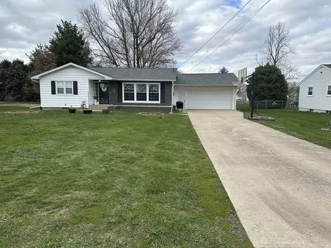 418 High St, Buda, IL 61314