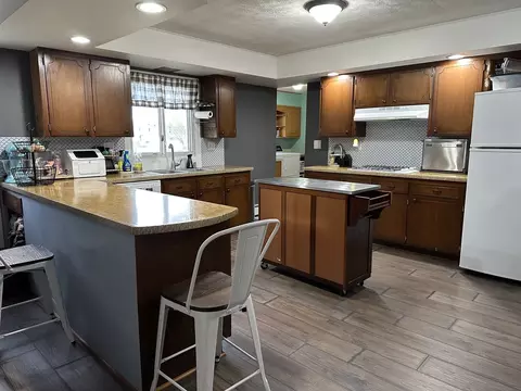 Kitchen - 418 High St, Buda, IL 61314 photo 2 of 4