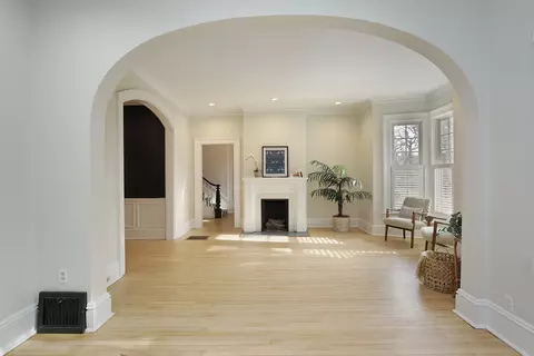 739 Central St, Evanston, IL 60201 photo 4