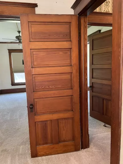 Entry Way - 170 E Iroquois St, Sheldon, IL 60966 photo 1 of 3