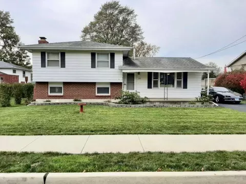 2217 5th Ave, Sterling, IL 61081