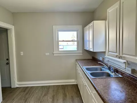 1185 E Merchant St, Kankakee, IL 60901 photo 3
