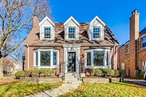 6699 N Sioux Ave, Chicago, IL 60646