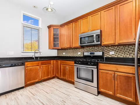 244 Lake St, Elgin, IL 60120 photo 10