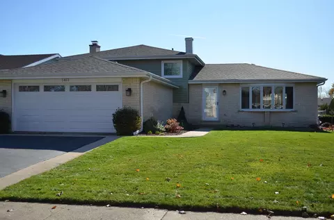1461 W Goldengate Dr, Addison, IL 60101
