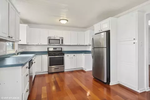 245 Thomas St, Cary, IL 60013 photo 5