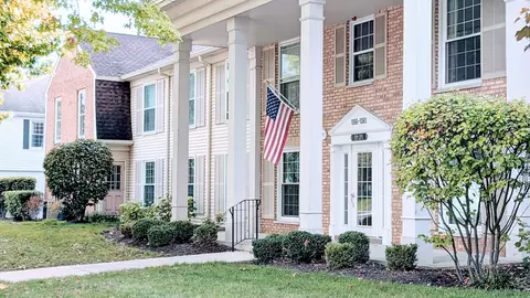 1080 Spring Garden Cir #1080, Naperville, IL 60563