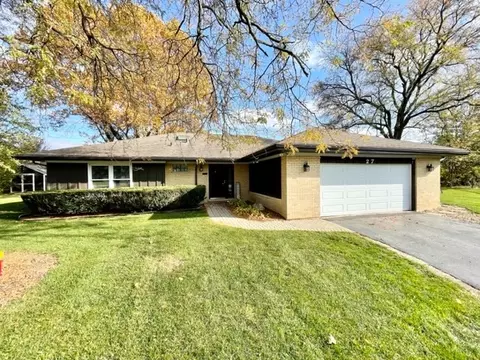 27 Country Squire Ct, Palos Heights, IL 60463