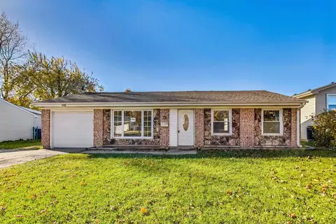 8160 Catawba Ln, Hanover Park, IL 60133