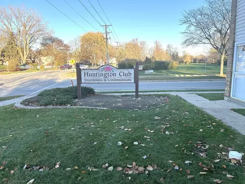 1776 Hassell Rd, Hoffman Estates, IL 60169 photo 23