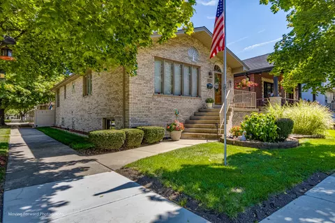 10701 S Albany Ave, Chicago, IL 60655