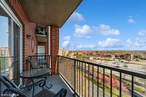 100 N Milwaukee Ave #602, Wheeling, IL 60090 photo 14