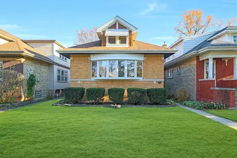6709 N Olympia Ave, Chicago, IL 60631