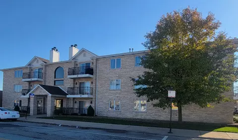 6755 W 63rd St #B2S, Chicago, IL 60638
