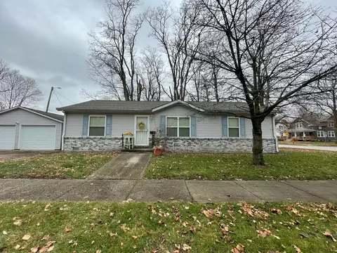 827 W Harvard St, Champaign, IL 61820