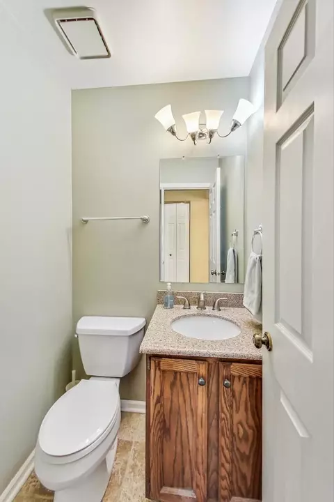 304 College Crossing Ct, Rolling Meadows, IL 60008 photo 17