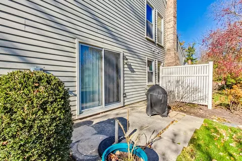 304 College Crossing Ct, Rolling Meadows, IL 60008 photo 29