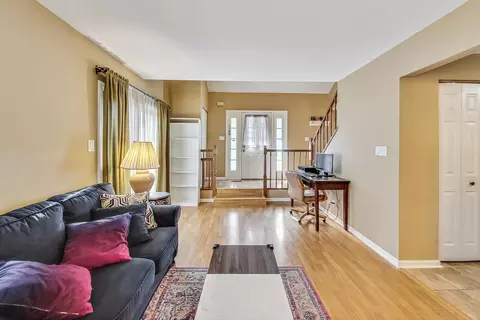 304 College Crossing Ct, Rolling Meadows, IL 60008 photo 10