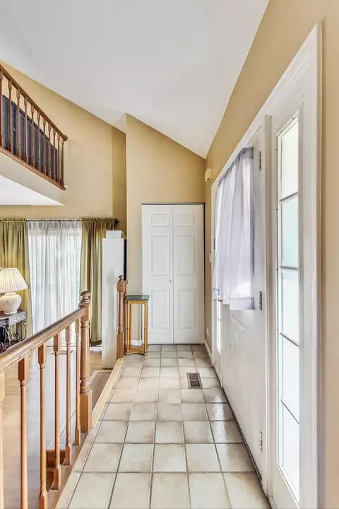 304 College Crossing Ct, Rolling Meadows, IL 60008 photo 6
