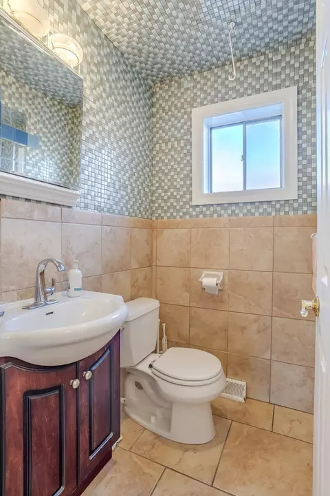 24 E Judith Ann Dr, Mount Prospect, IL 60056 photo 5