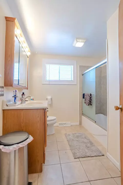 24 E Judith Ann Dr, Mount Prospect, IL 60056 photo 16