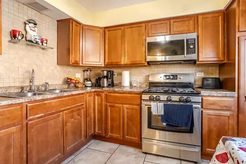 24 E Judith Ann Dr, Mount Prospect, IL 60056 photo 7