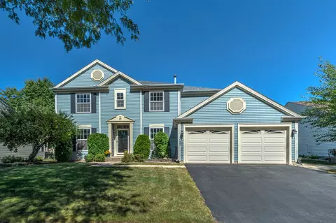 132 Jefferson Ln, Streamwood, IL 60107