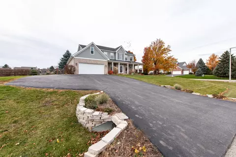 5711 Heather Ln, Johnsburg, IL 60051 photo 2