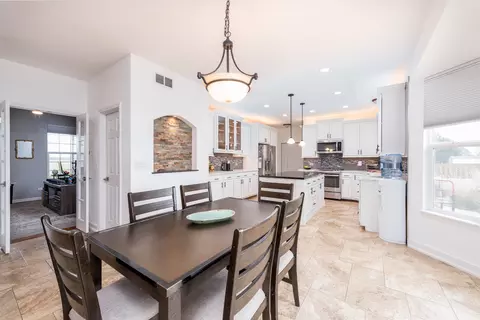 5711 Heather Ln, Johnsburg, IL 60051 photo 7