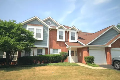 1580 Thornfield Ln #8, Roselle, IL 60172