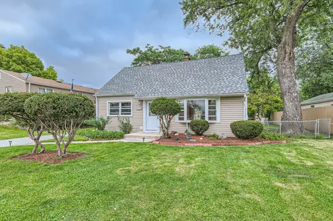 7945 Laramie Ave, Burbank, IL 60459