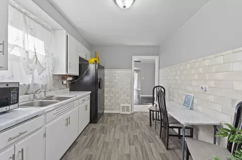 11319 S Green St, Chicago, IL 60643 photo 9