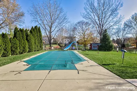 206 S Valley Rd, Mchenry, IL 60050 photo 35