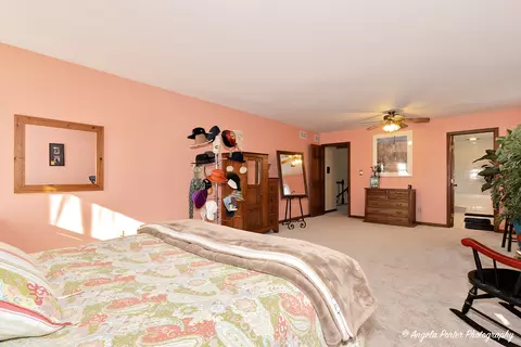 206 S Valley Rd, Mchenry, IL 60050 photo 16
