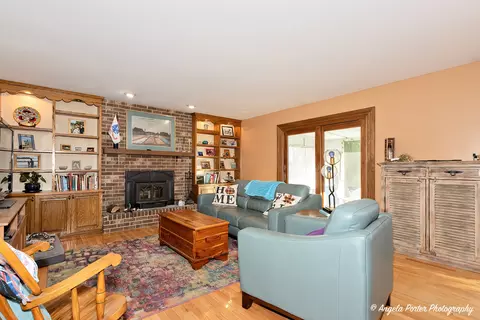 206 S Valley Rd, Mchenry, IL 60050 photo 7