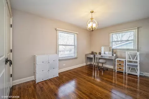 1107 E Linden Ln, Mount Prospect, IL 60056 photo 21