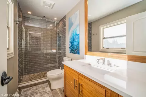 1107 E Linden Ln, Mount Prospect, IL 60056 photo 18