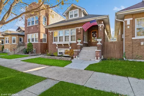 5429 W Hutchinson St, Chicago, IL 60641