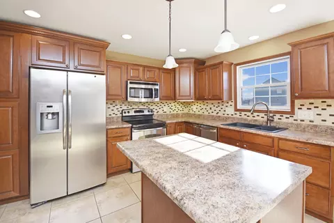 3011 Sable Oaks Rd, Bloomington, IL 61704 photo 9