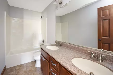 3011 Sable Oaks Rd, Bloomington, IL 61704 photo 25