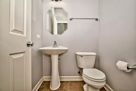 2301 Edgartown Ln, Hoffman Estates, IL 60192 photo 14