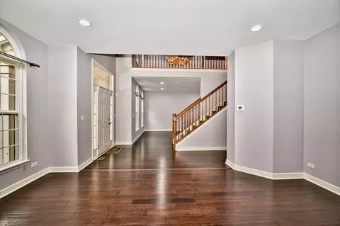 2301 Edgartown Ln, Hoffman Estates, IL 60192 photo 6