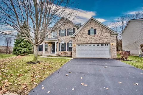 2301 Edgartown Ln, Hoffman Estates, IL 60192 photo 2