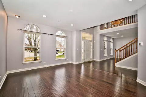 2301 Edgartown Ln, Hoffman Estates, IL 60192 photo 8