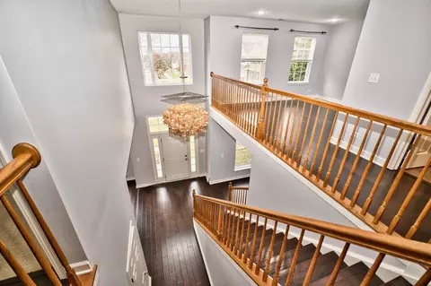 2301 Edgartown Ln, Hoffman Estates, IL 60192 photo 3