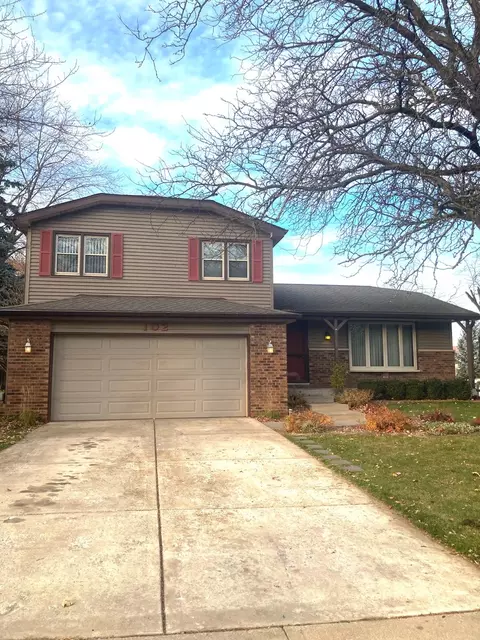 102 Ridge Rd, Shorewood, IL 60404