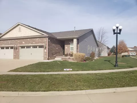 14 Yukon Cir, Bloomington, IL 61705